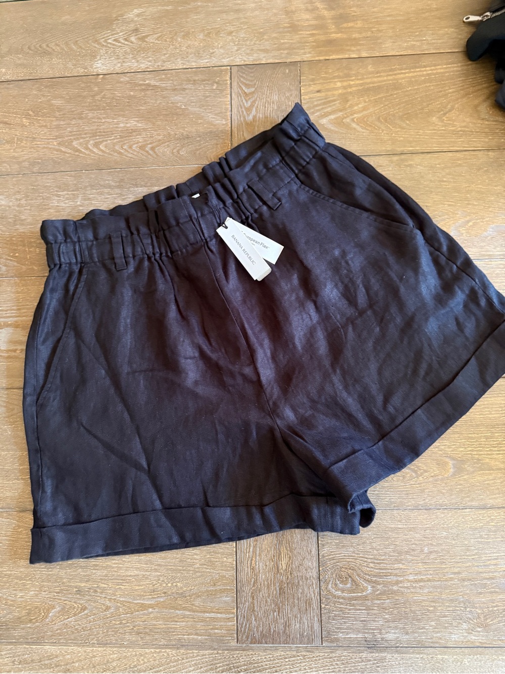 Banana Republic Black Linen Paperbag Waist Cuffed Shorts NWT